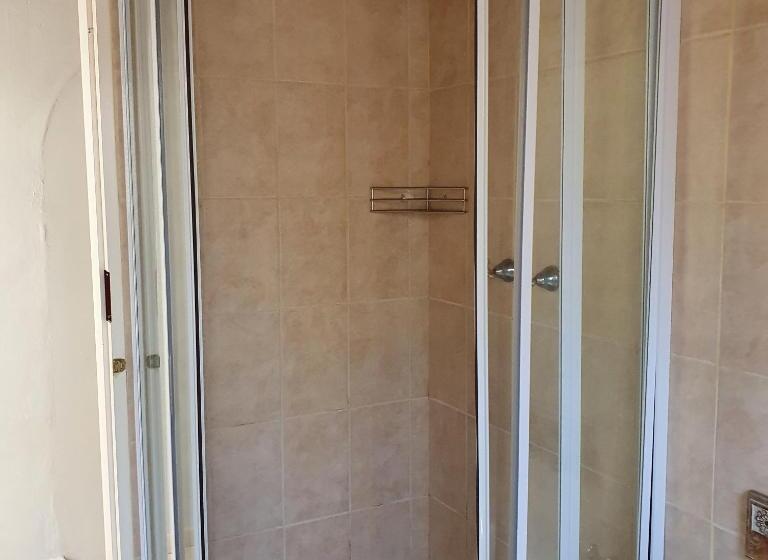 Номер Комфорт, New Beginnings B&b