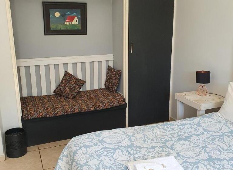 Номер Комфорт, New Beginnings B&b