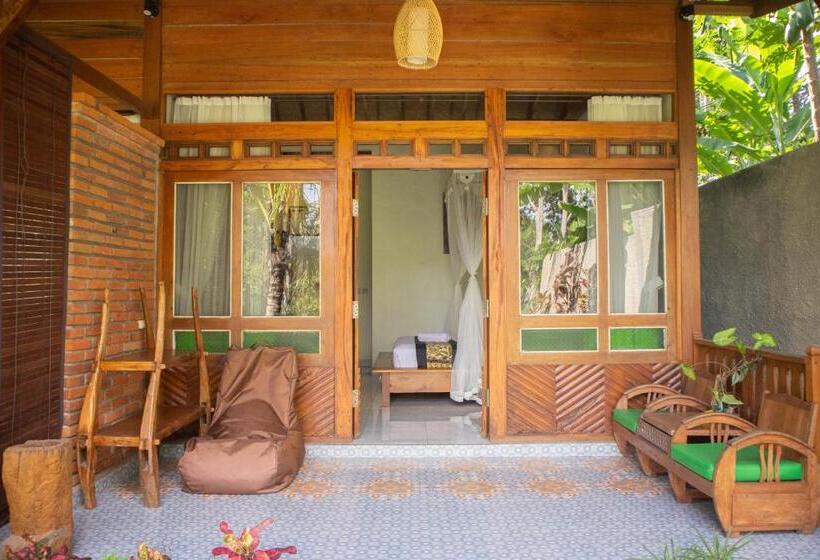 标准房带园景, Mirah Guest House