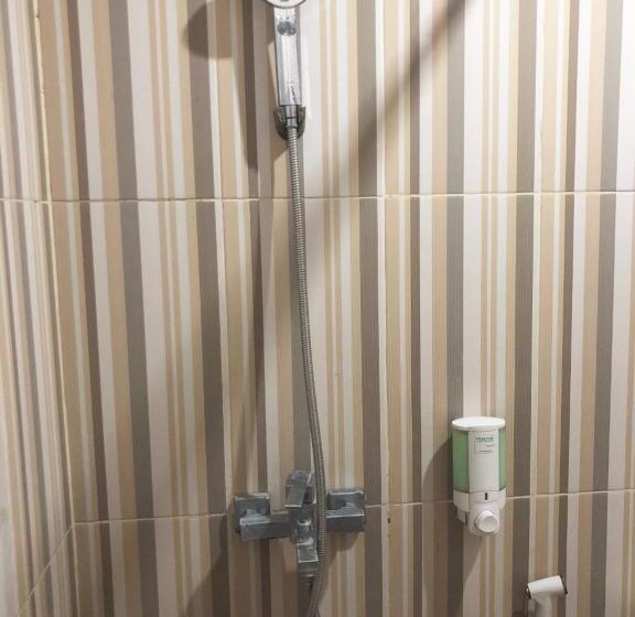 Номер Стандарт, Grand Krakatau Hotel Serang