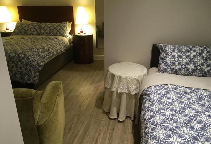 Семейный Номер, The Annexe At Asbit Lodge