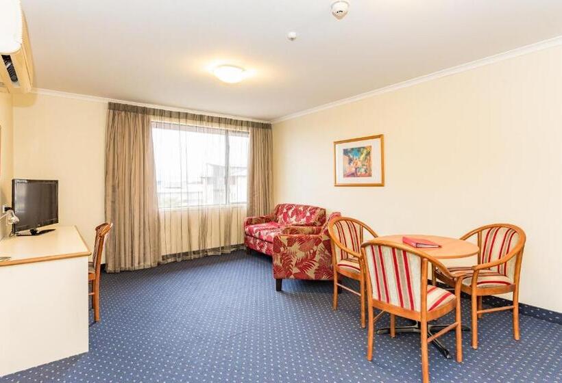 스위트, Heartland Hotel Auckland Airport