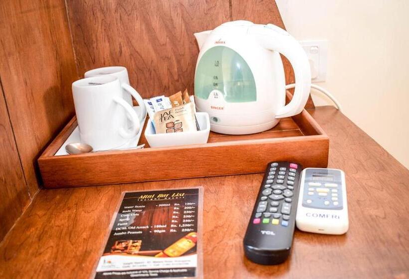 Номер Deluxe Вид на Море с Балконом, Insight Resort Ahangama   S&s Other Certified