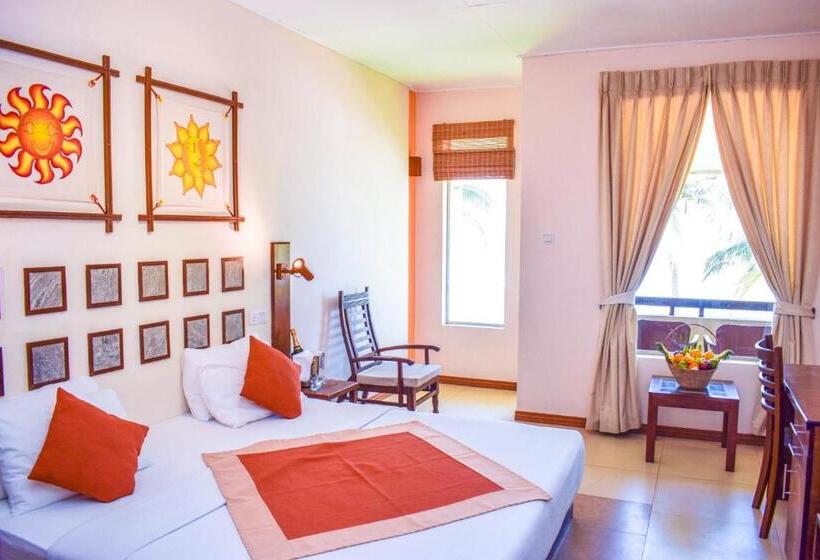 Номер Deluxe Вид на Море с Балконом, Insight Resort Ahangama   S&s Other Certified