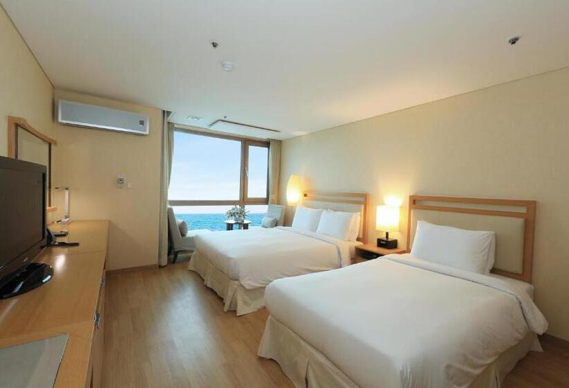 اتاق استاندارد با چشم‌انداز دریا, Ocean Suites Jeju