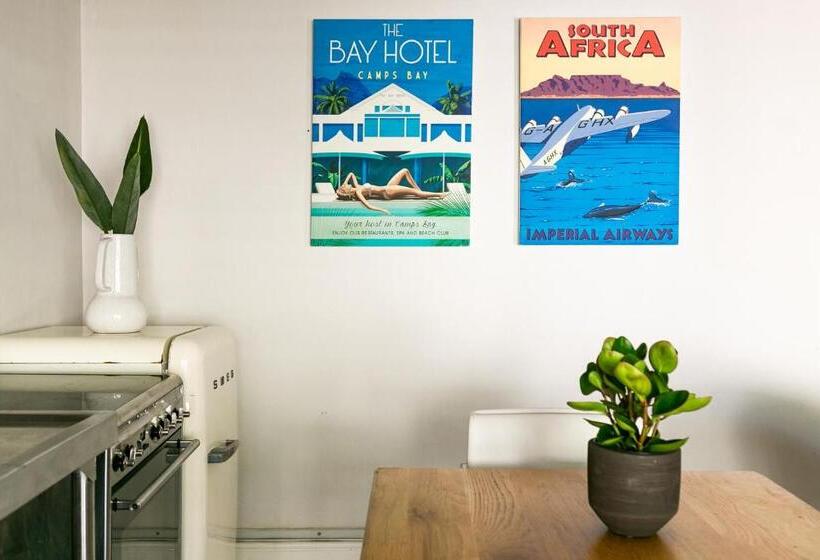 Студио Стандарт Вид на Сад, Camps Bay Village   Studios And Apartments