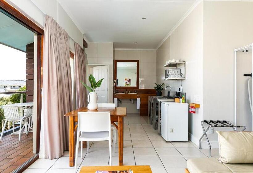 Студия Стандарт Вид на Море, Camps Bay Village   Studios And Apartments