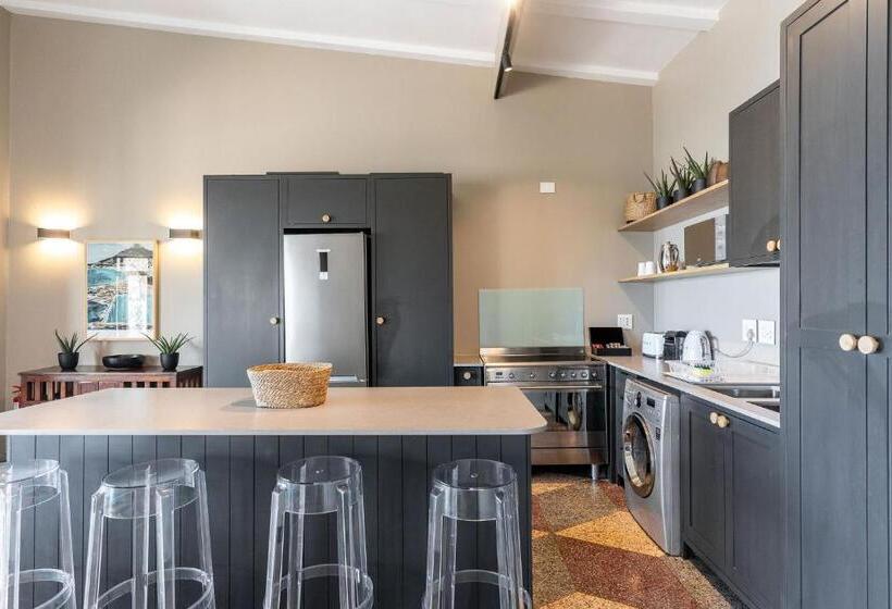 Апартаменты 1 Спальня Вид на Море, Camps Bay Village   Studios And Apartments