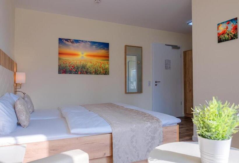 Номер Стандарт, Restaurant & Hotel Storchenklause