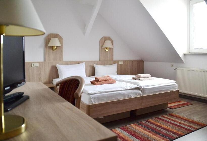 Номер Стандарт, Restaurant & Hotel Storchenklause