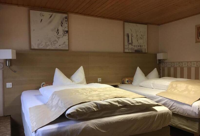 Номер Economy, Altes Gasthaus Leuna Pension