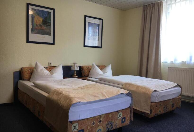 Трежместный Номер Economy, Altes Gasthaus Leuna Pension