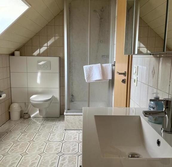 Трежместный Номер Economy, Altes Gasthaus Leuna Pension