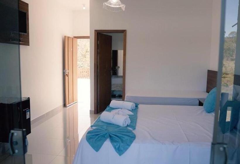 Suite with lake view, Cachoeira Paraiso