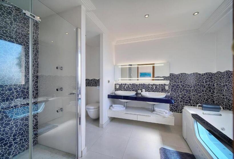 Quarto Estandar Cama King, Havre De Paix 5 étoiles Prestige Jacuzzi, Hammam, Sauna, Piscine Chauffée Mougins Cannes Grasse