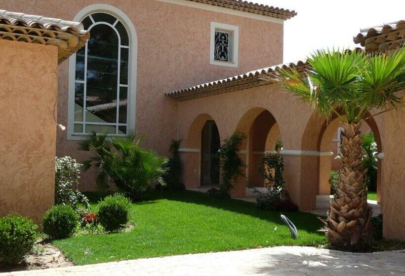 Номер Стандарт с Гидромассажем, Havre De Paix 5 étoiles Prestige Jacuzzi, Hammam, Sauna, Piscine Chauffée Mougins Cannes Grasse