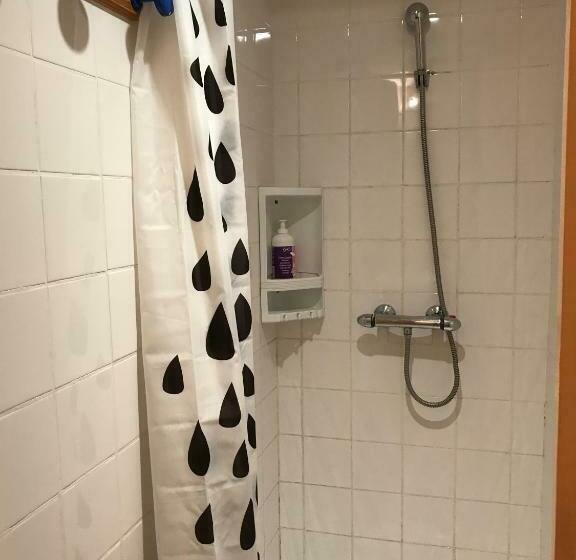 Standaard Driepersoonskamer, Gîte De La Tour