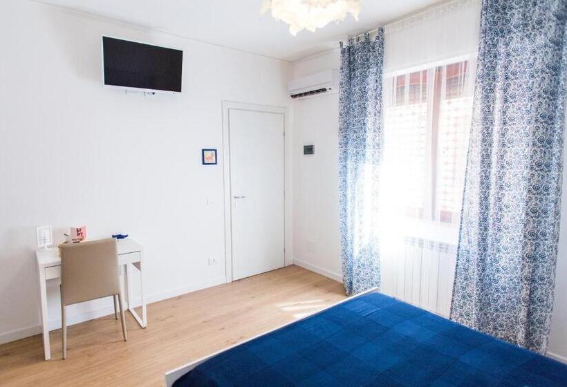 Standard room with outdoor bath, Mondello Beach   Rooms By The Sea