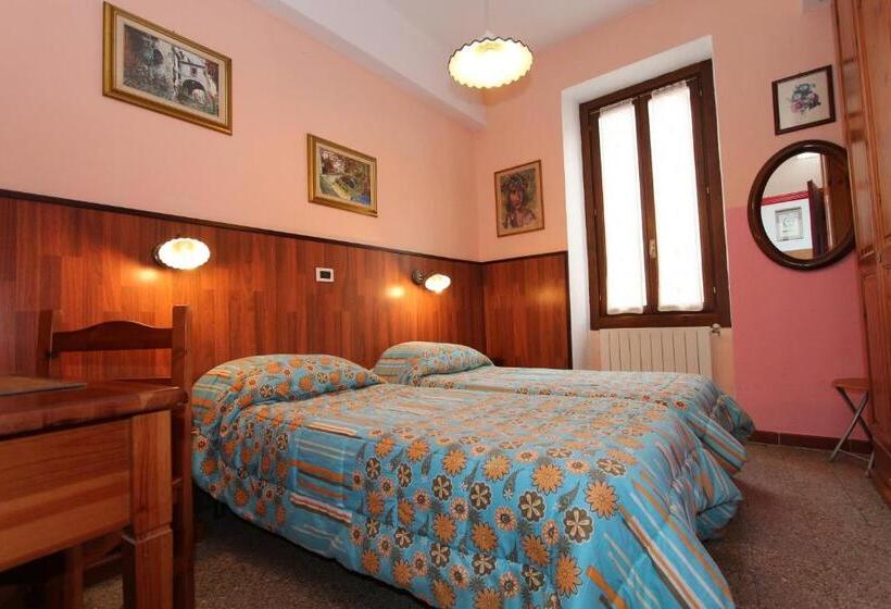 Номер Стандарт Трехместный, Albergo Santo Spirito