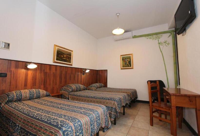 Номер Стандарт Трехместный, Albergo Santo Spirito