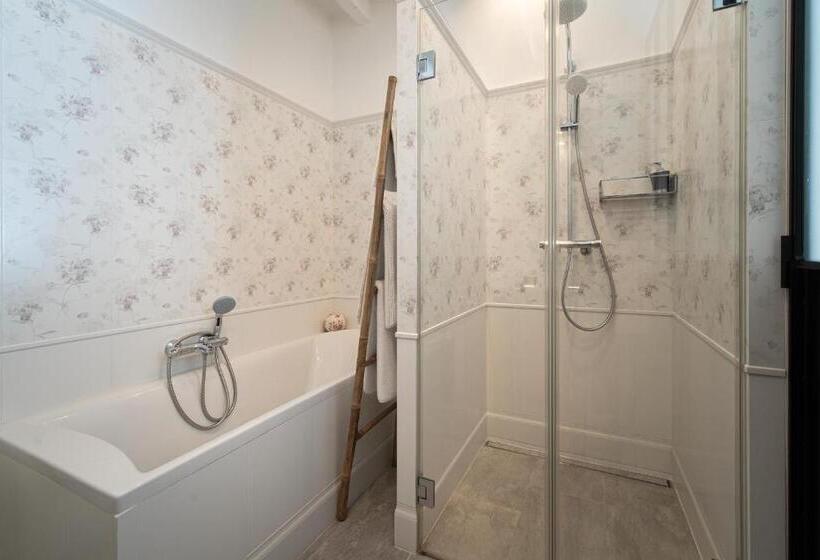 Номер Стандарт Трехместный, Le Clos De La Rousselière B And B