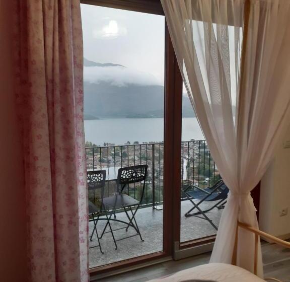 小型套房带阳台, B&b Da Melissa