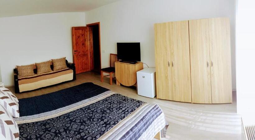 Номер Стандарт с Балконом, Villa Sanitas