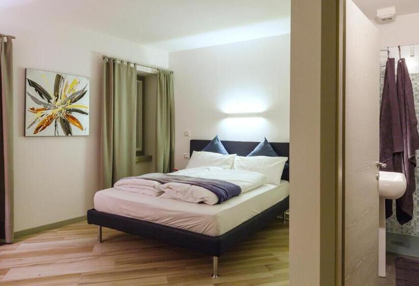 Quarto Estandar, B&b Perbacco Relax