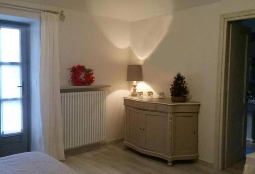 이코노미 룸, Novecento Charming Room