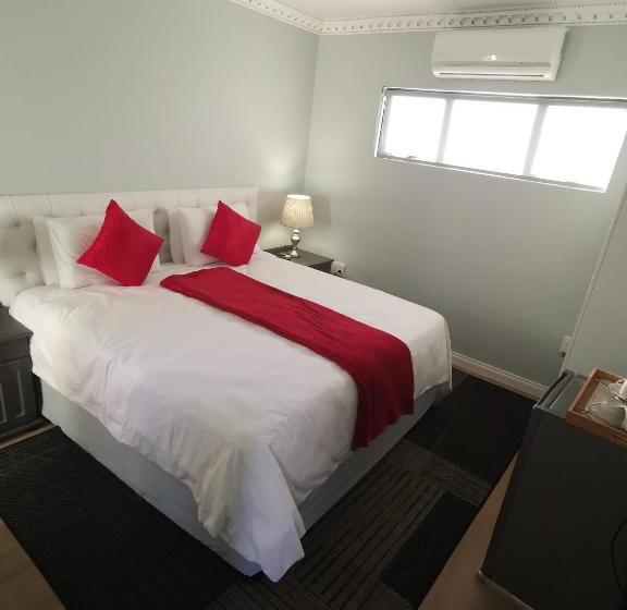 Quarto Deluxe Cama King, Lucolo Palace B&b   Mthatha