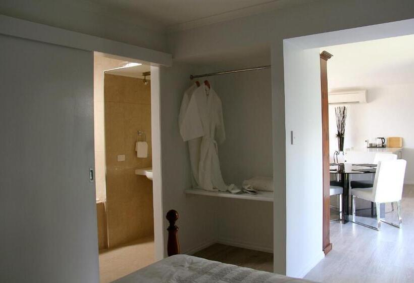 디럭스 스위트, Lure Bed And Breakfast