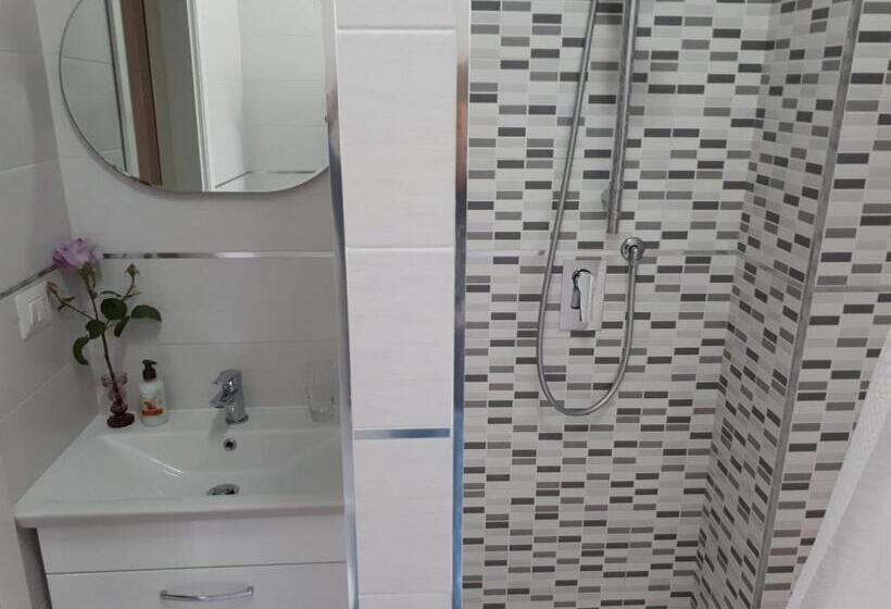 标准间, La Mia Resilienza Nei Sassi Di Matera