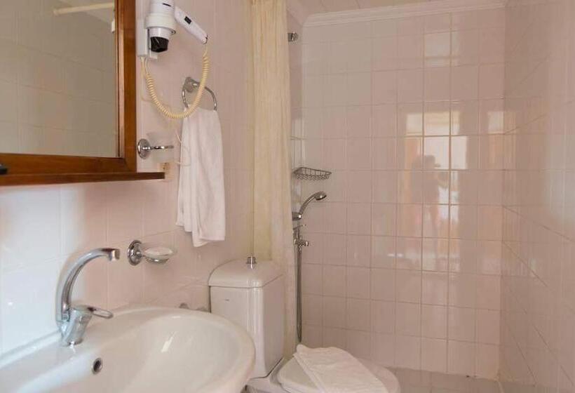 اتاق استاندارد با بالکن, The White House Kalkan