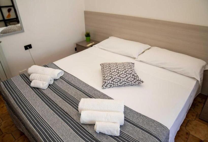 Номер Стандарт, Queen S Bed & Breakfast