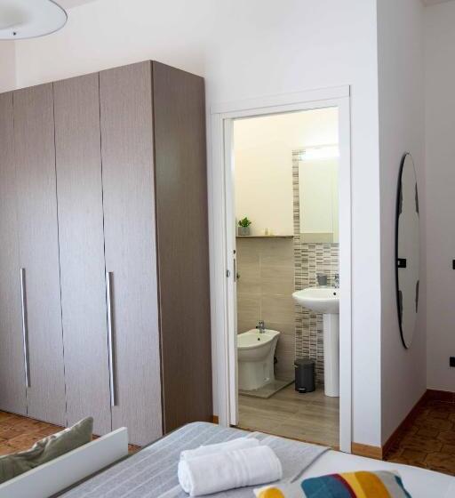 Четырехместный Номер Стандарт, Queen S Bed & Breakfast
