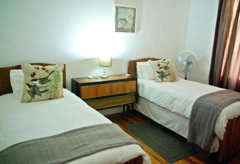 Номер Basic, Bun Clody Manor   Guest House & Coffee Shop