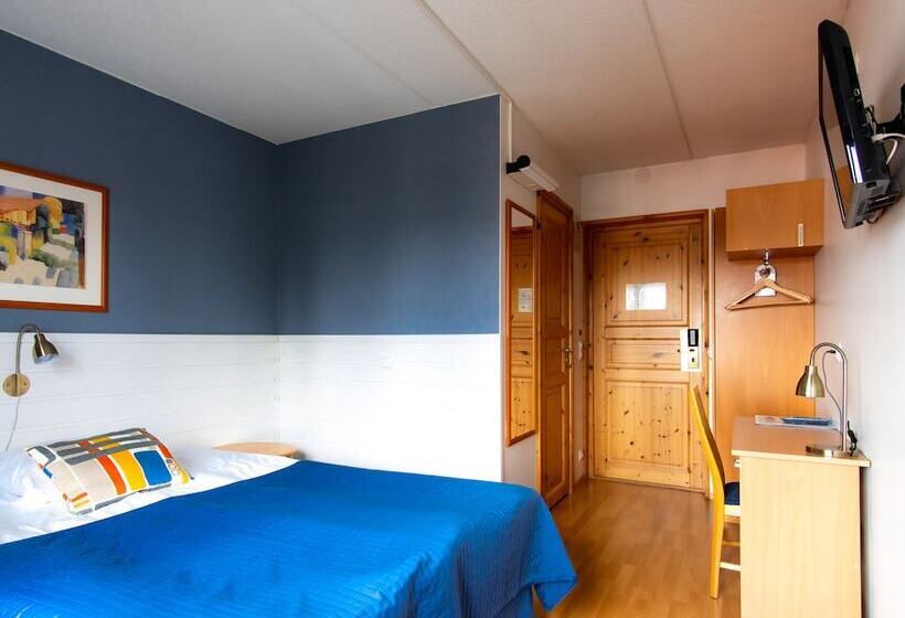 Habitación Estándar Individual, Jahtihovi
