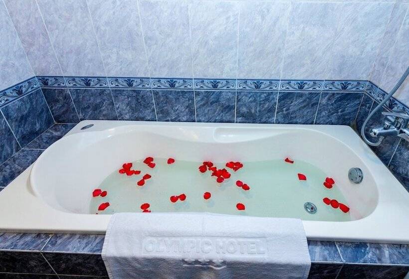 اتاق لوکس با چشم‌انداز دریا, Olympic  Nha Trang