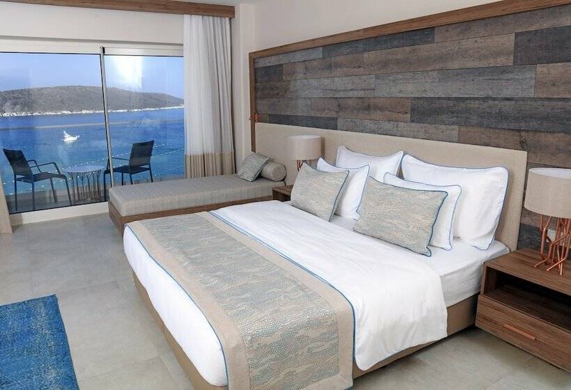Quarto Superior Vista Mar, Design Plus Seya Beach