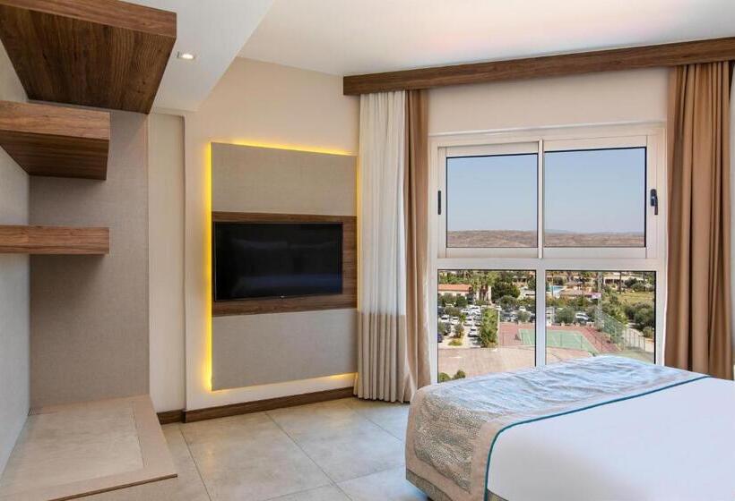 Люкс 2 Спальни, Design Plus Seya Beach