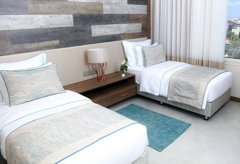 Suíte 2 Dormitórios, Design Plus Seya Beach
