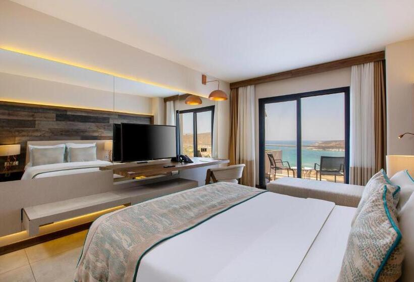 Номер Superior Боковой Вид на Море, Design Plus Seya Beach