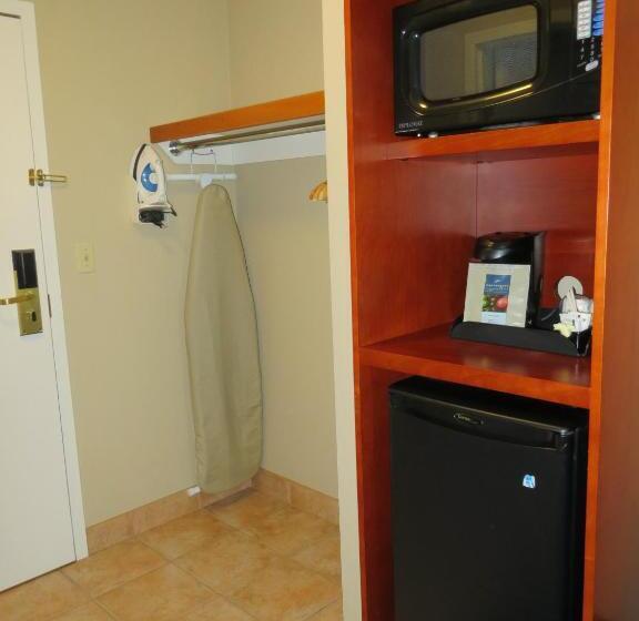 Стандартный Номер Кровать Кинг, Super 8 By Wyndham Sherwood Park/edmonton Area