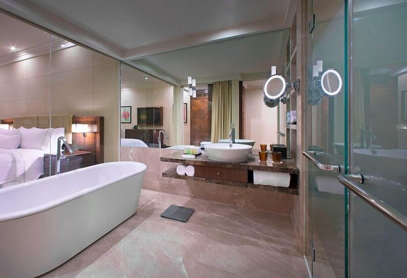 اتاق کلاب, The Westin Pune Koregaon Park