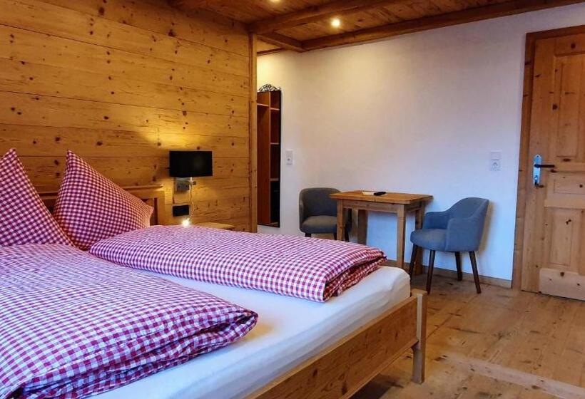Номер Стандарт Вид на Горы, Haus Petra