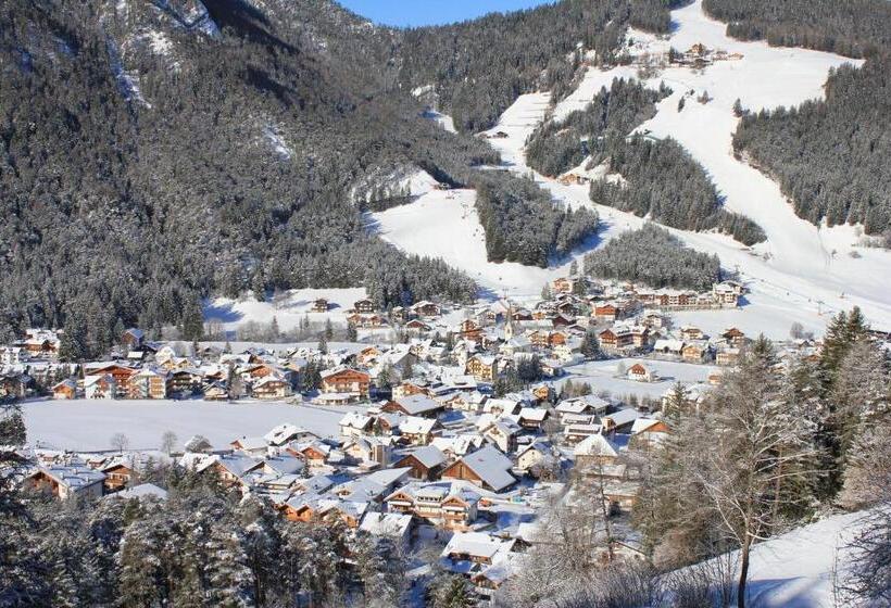 استودیوی استاندارد, Mölgg Dolomites Residence