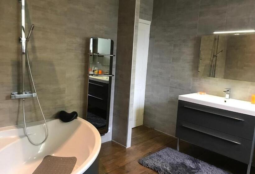 Номер Deluxe, Château Du Puech