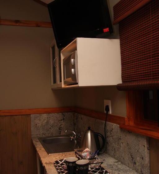 패밀리 룸, 5th Seasons Guesthouse