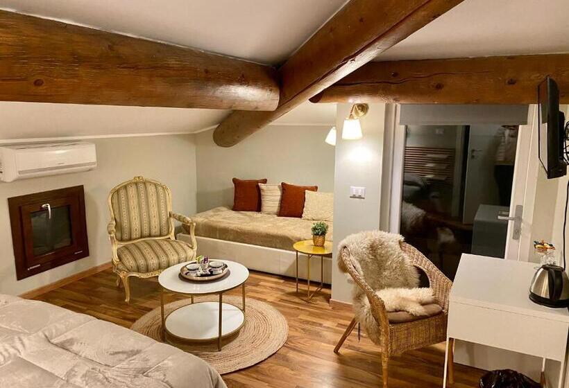 Трехместный Номер Стандарт с Балконом, La Casa Di Campagna Sul Garda