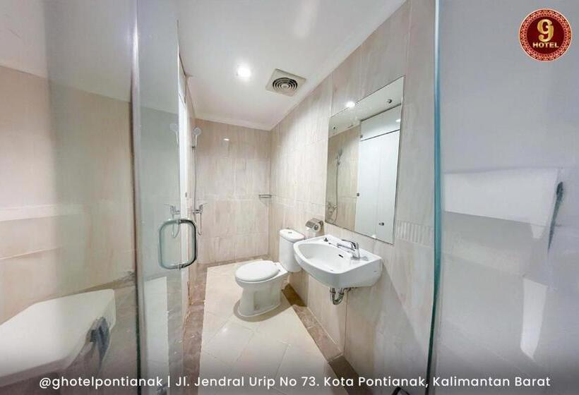 디럭스 룸, G Hotel Pontianak